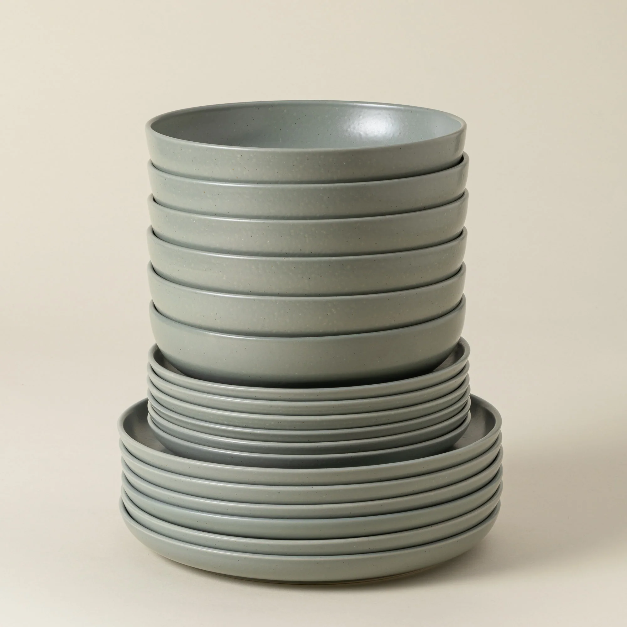 18-Piece Dinnerware Set with Soup/Pasta Plate Pacifica, Casafina by COSTA NOVA