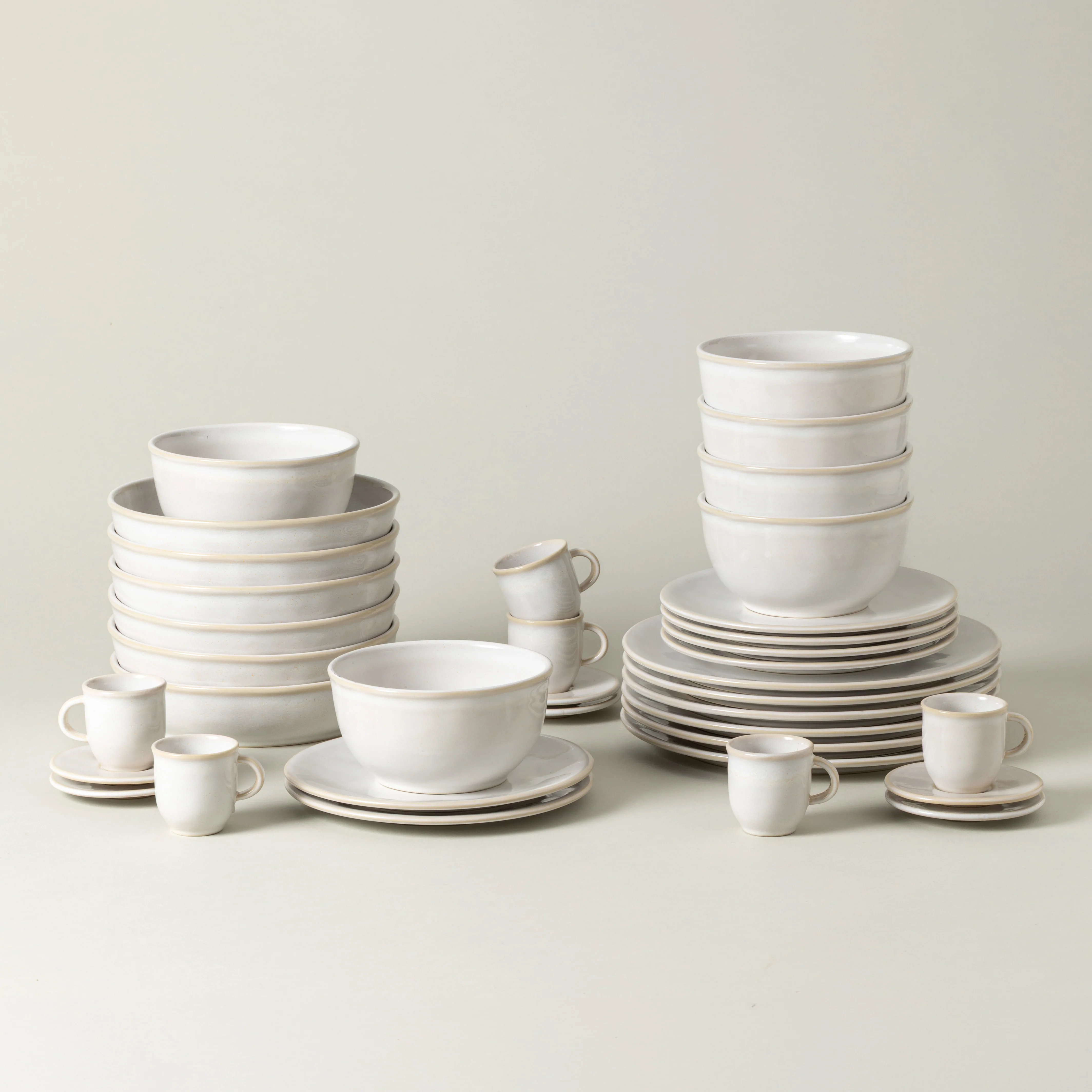 30-Piece Dinnerware Set with Coffee Cup and Saucer Roda